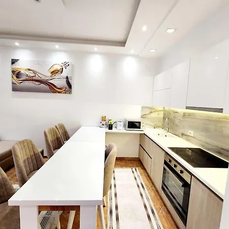 Syri Kalter Appartement Golem (Tirana)