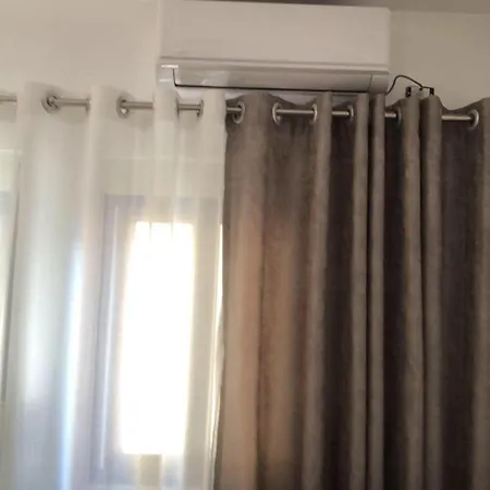 Syri Kalter Appartement Golem (Tirana)