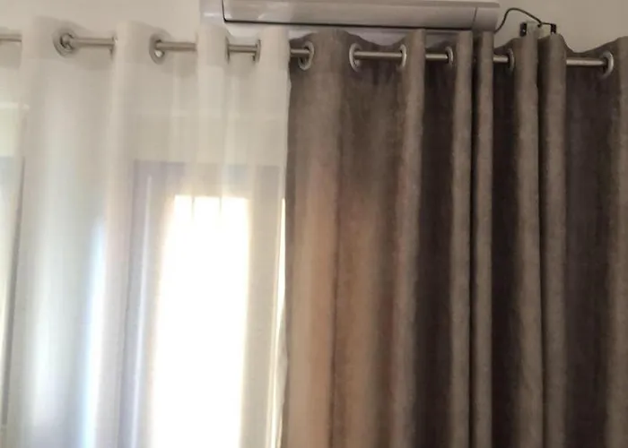 Syri Kalter Apartamento Golem (Tirana)